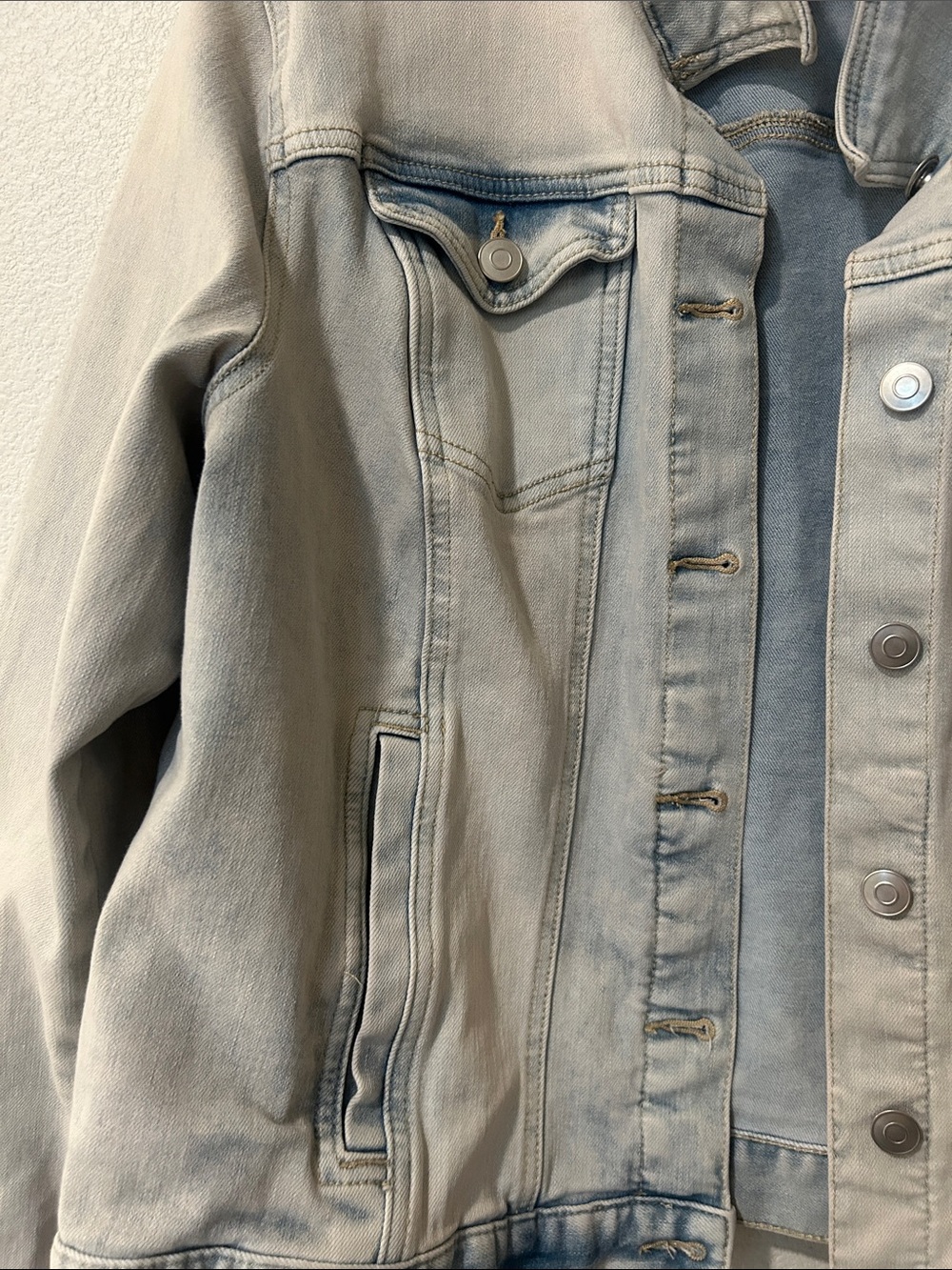 Time and Tru Light Blue Washed Denim Jacket - Picture 3 of 5